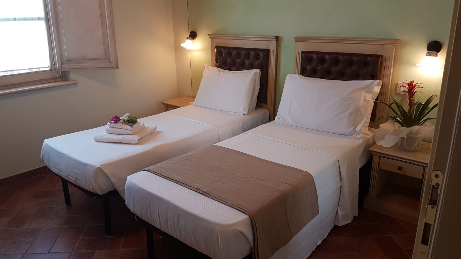 Double Room 2 Twin Beds Casal Sant, 2 Twin Beds In Room